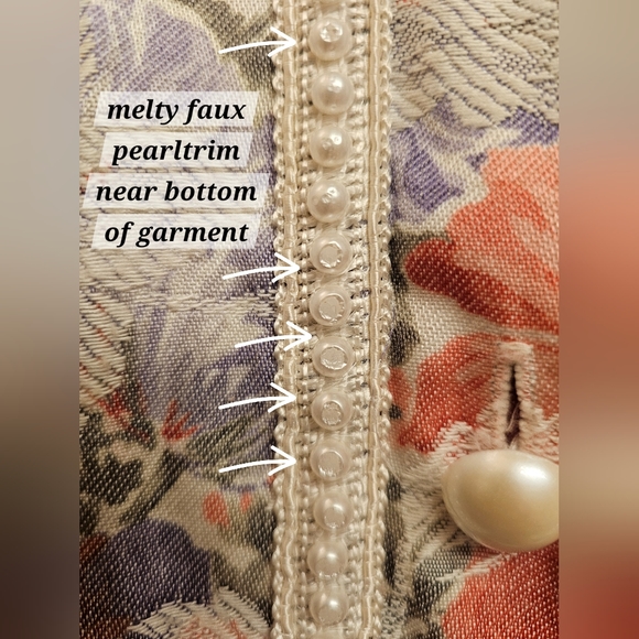 Amazing 1980’s vintage tapestry floral jacket with princess lines 🌼🪻🌺 👑 - Picture 6 of 9